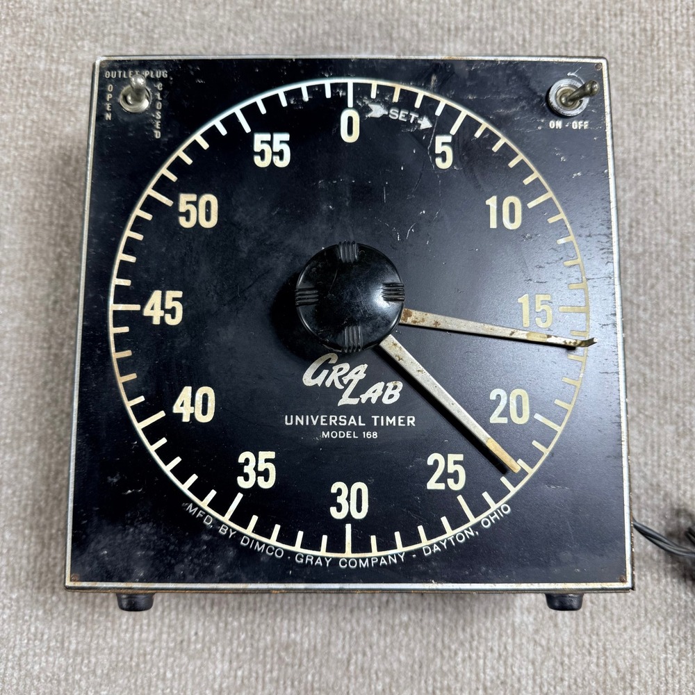 Vintage GraLab Model 168 Universal Timer Darkroom Lab Clock Dimco Black TESTED